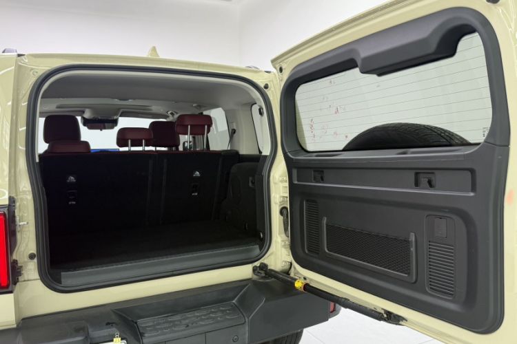 Used Tank 300 New Energy 2025 Hi4-T Interior 7