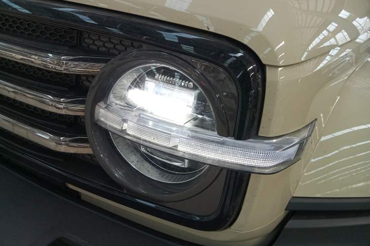 Used Tank 300 New Energy 2025 Hi4-T Left Front Headlight