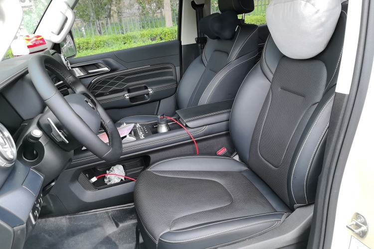 Used Tank 300 New Energy 2025 Hi4-T Left Front Seat
