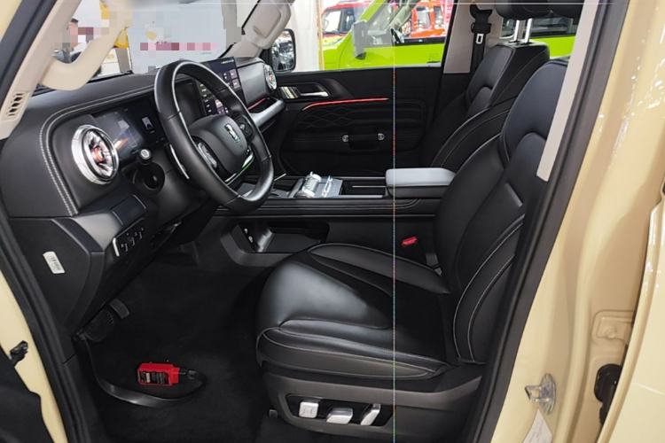 Used Tank 300 New Energy 2025 Hi4-T Left Front Seat