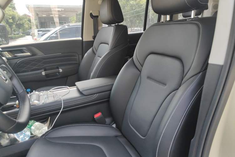 Used Tank 300 New Energy 2025 Hi4-T Left Front Seat