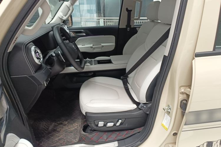 Used Tank 300 New Energy 2025 Hi4-T Left Front Seat