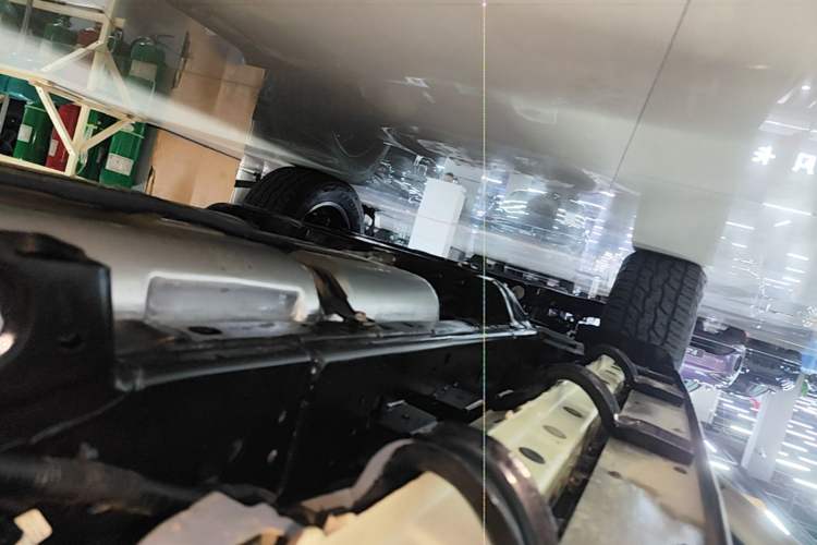 Used Tank 300 New Energy 2025 Hi4-T Left Side Sill