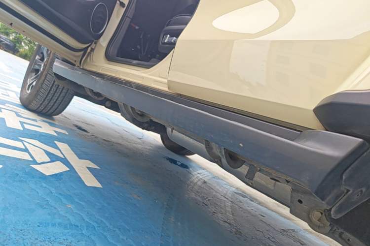 Used Tank 300 New Energy 2025 Hi4-T Left Side Sill