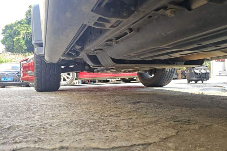 Used Tank 300 New Energy 2025 Hi4-T Left Side Sill