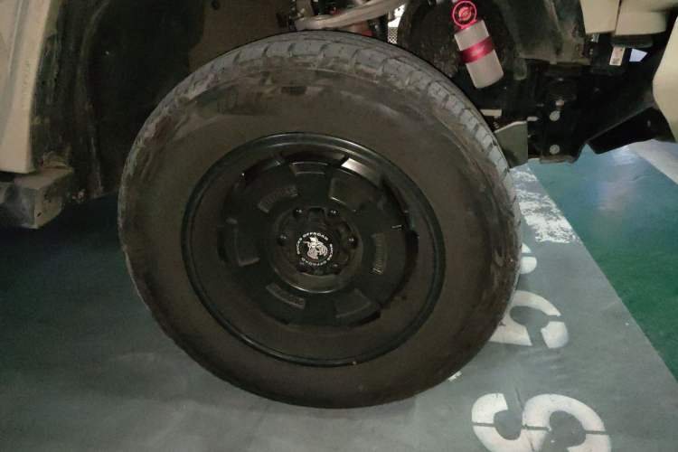 Used Tank 300 New Energy 2025 Hi4-T Right Front Wheel Hub