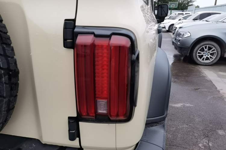 Used Tank 300 New Energy 2025 Hi4-T Right Rear Taillight