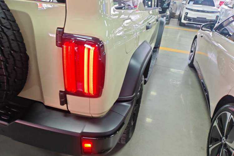 Used Tank 300 New Energy 2025 Hi4-T Right Rear Taillight