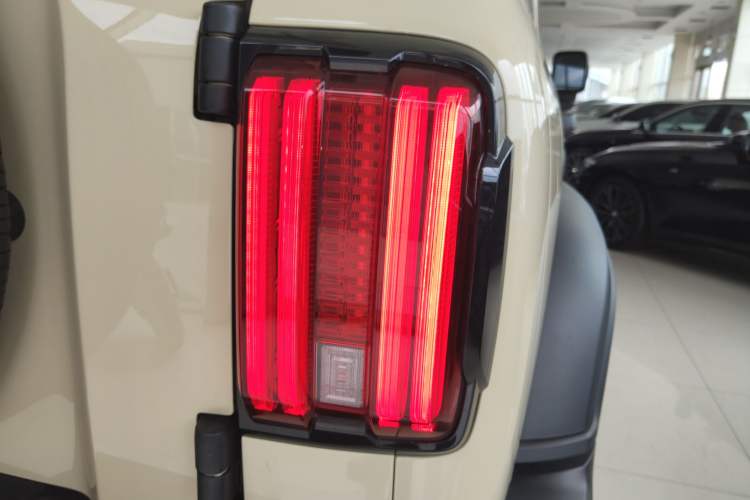 Used Tank 300 New Energy 2025 Hi4-T Right Rear Taillight