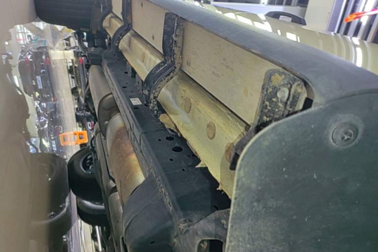 Used Tank 300 New Energy 2025 Hi4-T Right Side Sill