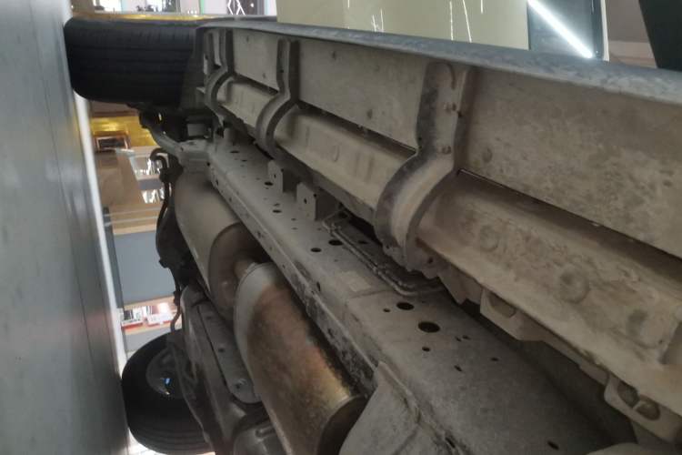 Used Tank 300 New Energy 2025 Hi4-T Right Side Sill