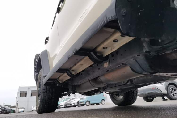 Used Tank 300 New Energy 2025 Hi4-T Right Side Sill