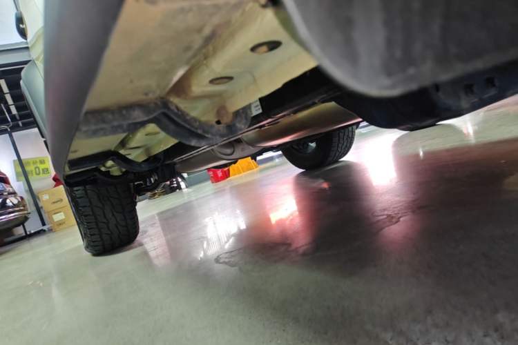 Used Tank 300 New Energy 2025 Hi4-T Right Side Sill