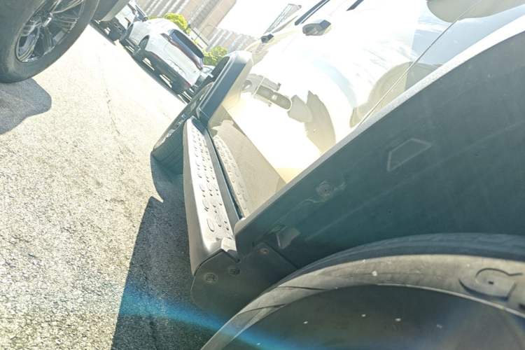 Used Tank 300 New Energy 2025 Hi4-T Right Side Sill