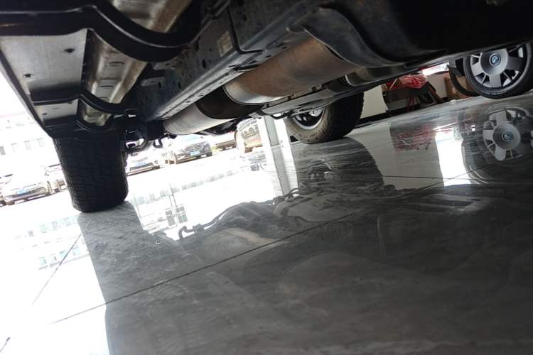 Used Tank 300 New Energy 2025 Hi4-T Right Side Sill