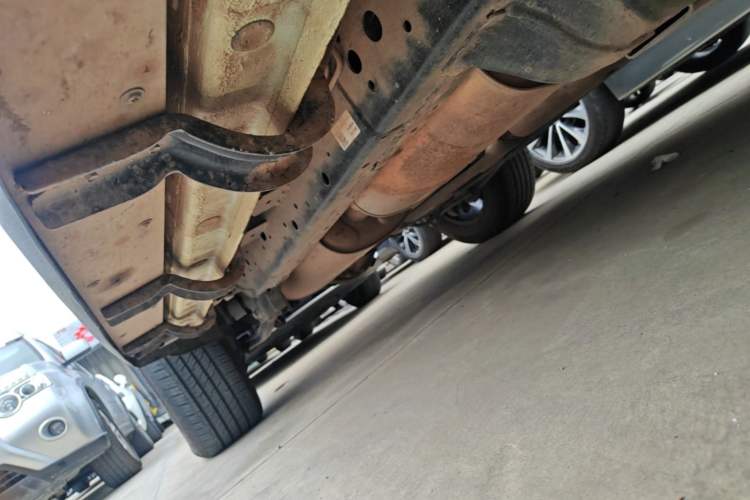 Used Tank 300 New Energy 2025 Hi4-T Right Side Sill