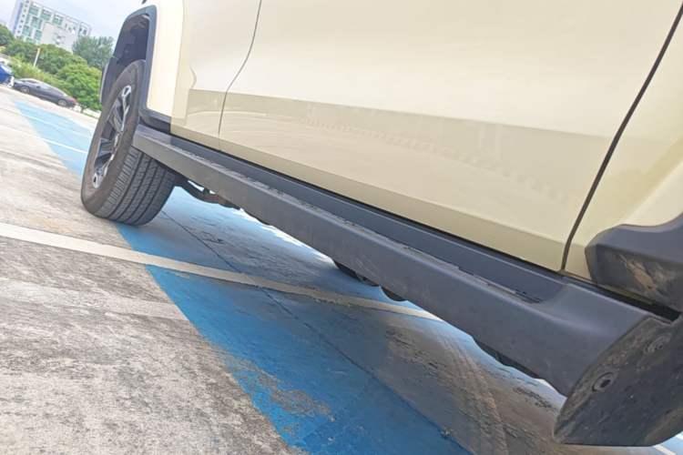 Used Tank 300 New Energy 2025 Hi4-T Right Side Sill