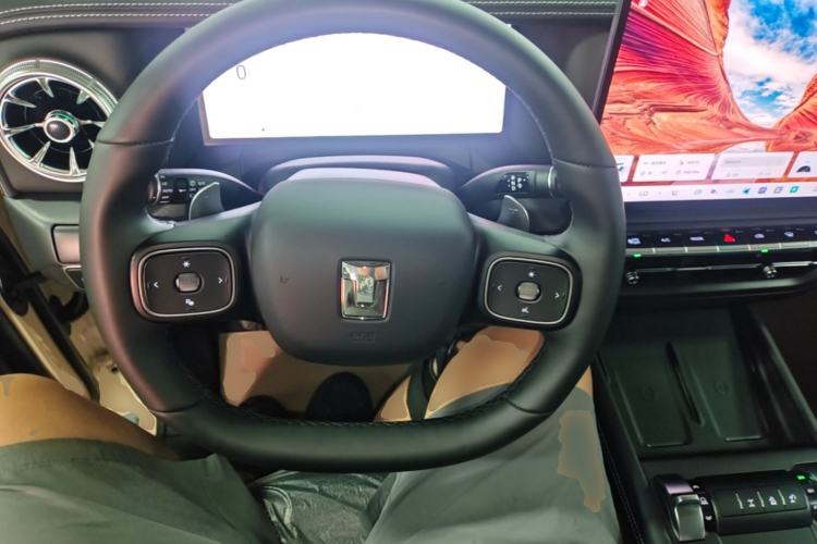 Used Tank 300 New Energy 2025 Hi4-T Steering Wheel