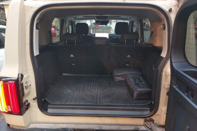 Used Tank 300 New Energy 2025 Hi4-T Trunk