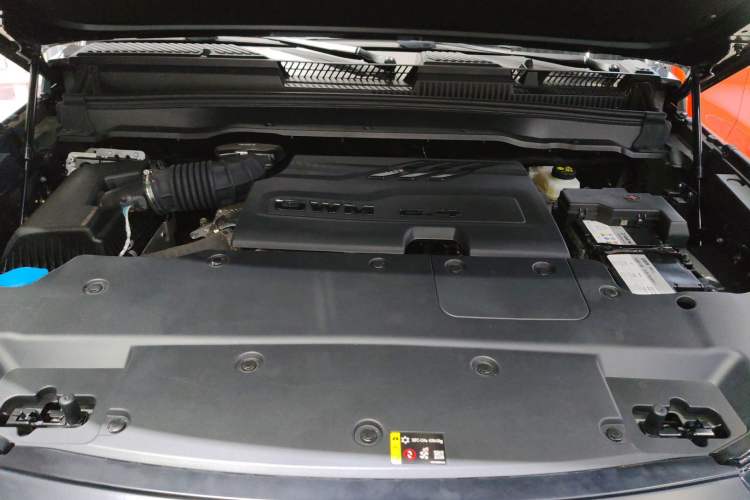 Used Tank 400 2025 2.4T Diesel Version Engine Bay