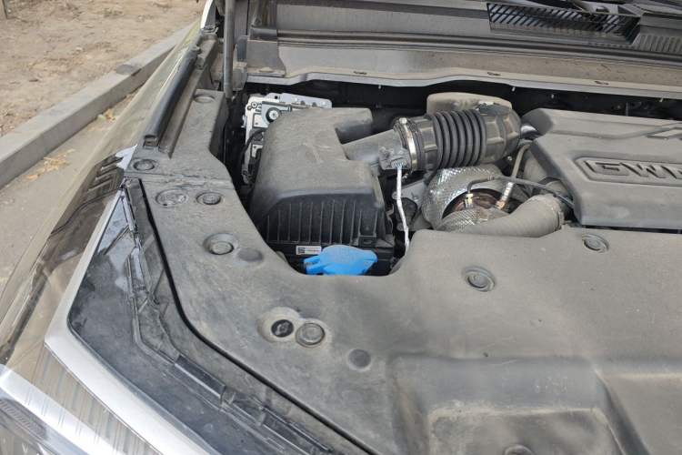 Used Tank 400 2025 2.4T Diesel Version Engine Bay Right