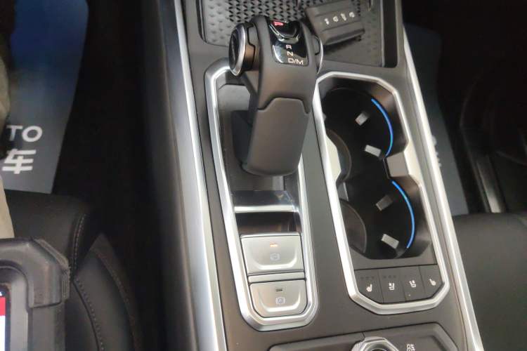 Used Tank 400 2025 2.0T Gasoline Version Gear Lever
