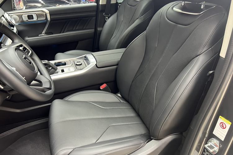 Used Tank 400 2025 2.0T Gasoline Version Interior 4