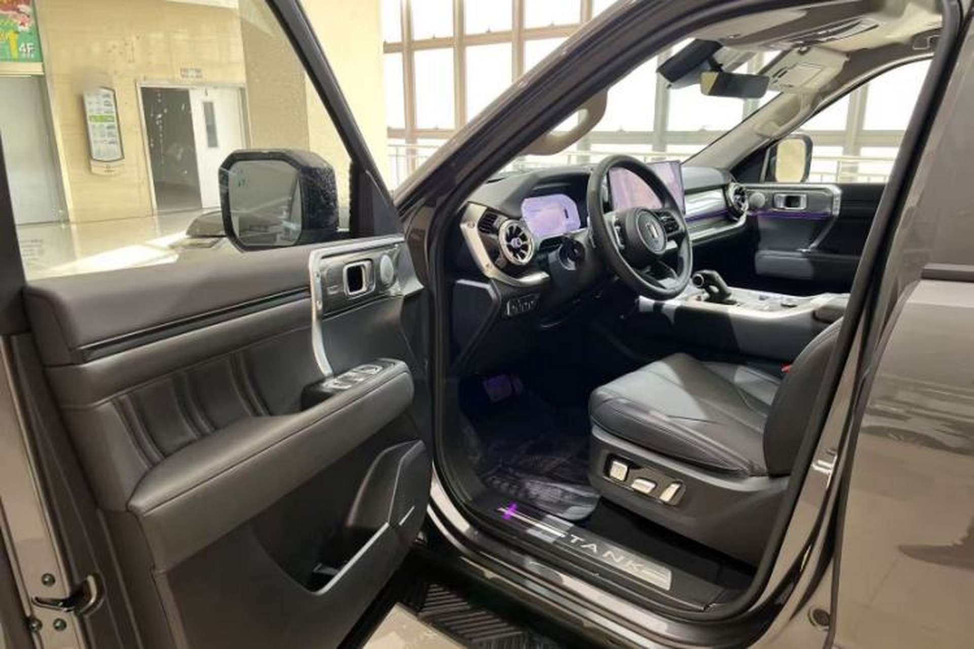 Used Tank 400 2025 2.4T Diesel Version Left Front Seat