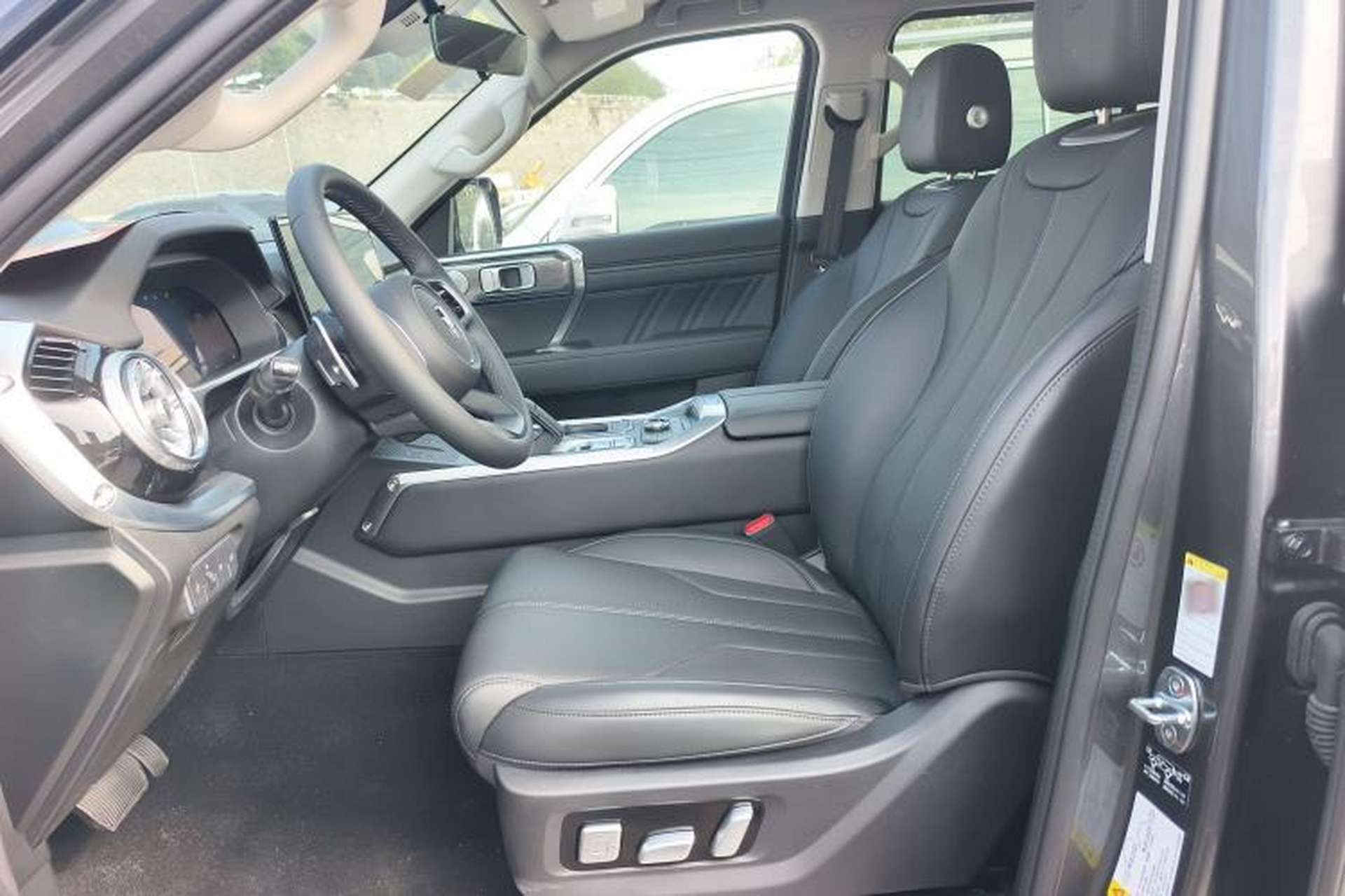 Used Tank 400 2025 2.0T Gasoline Version Left Front Seat