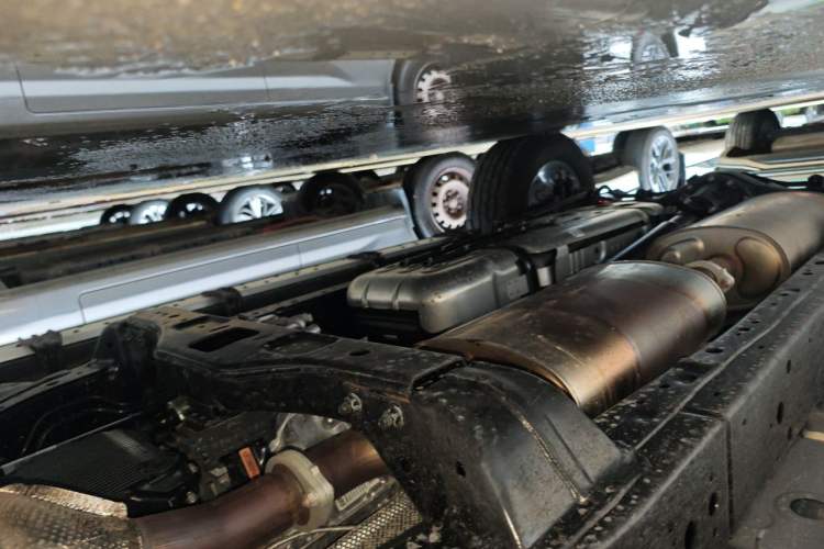 Used Tank 400 2026 Model—2.0T Gasoline Version Chassis Front Right