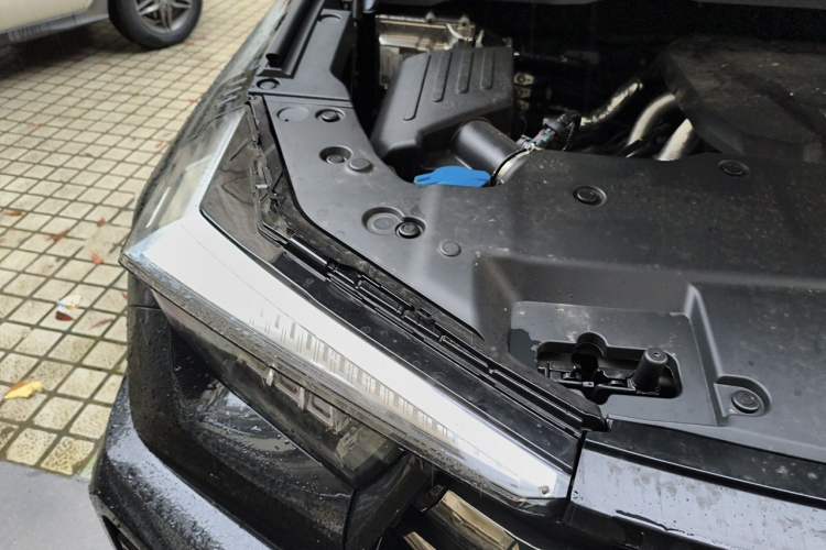 Used Tank 400 2026 Model—2.0T Gasoline Version Engine Bay Right