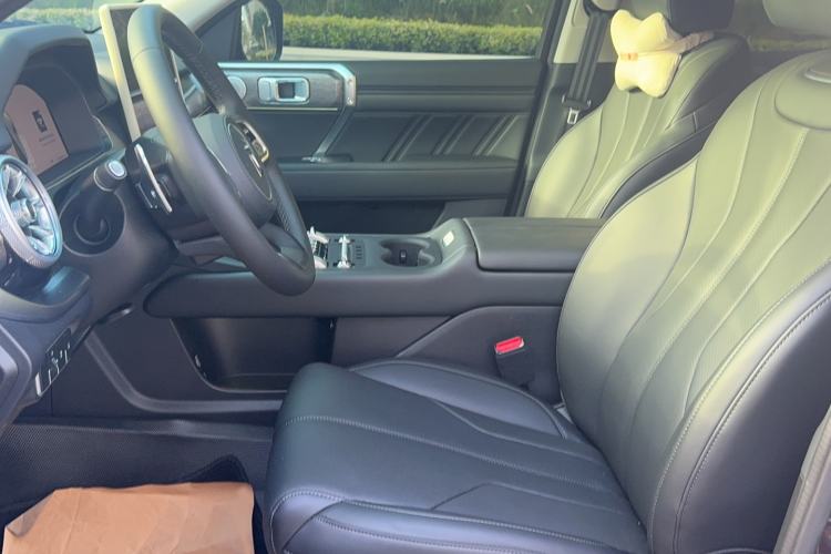 Used Tank 400 2026 Model—2.0T Gasoline Version Left Front Seat