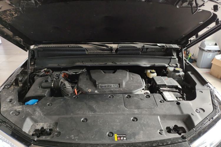 Used Tank 400 New Energy 2024 Hi4-T Off-Road Edition Engine Bay