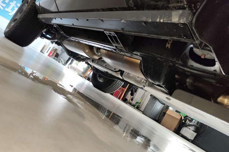 Used Tank 400 New Energy 2024 Hi4-T Off-Road Edition Right Side Sill