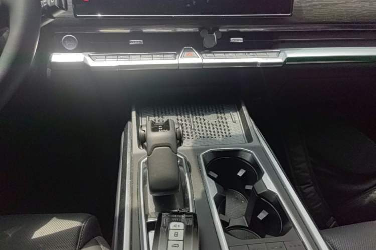 Used Tank 400 New Energy 2023 Hi4-T Super Edition Audio And AC Panel