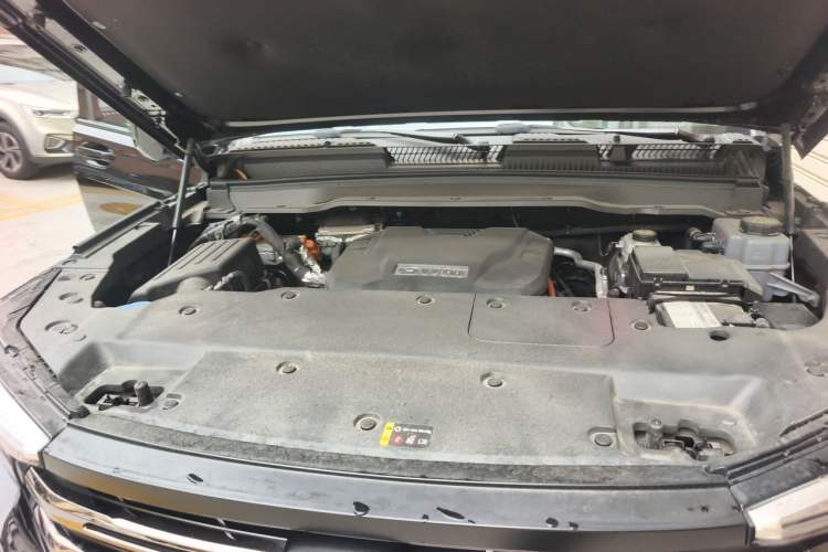 Used Tank 400 New Energy 2023 Hi4-T Super Edition Engine Bay