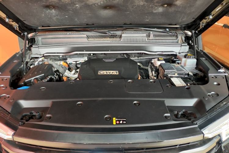 Used Tank 400 New Energy 2023 Hi4-T Super Edition Engine Bay