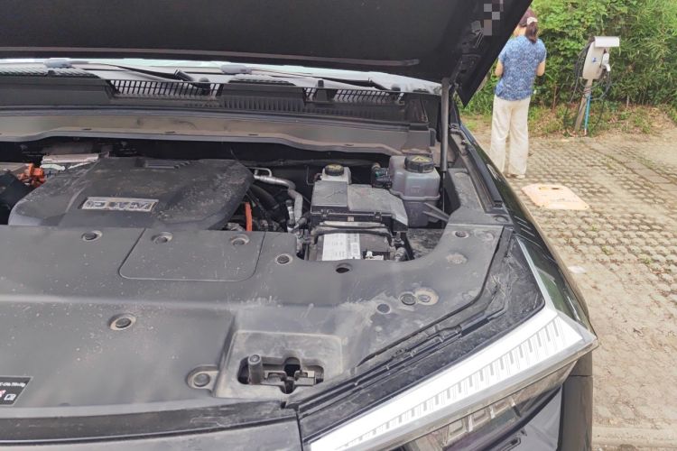 Used Tank 400 New Energy 2023 Hi4-T Super Edition Engine Bay Left