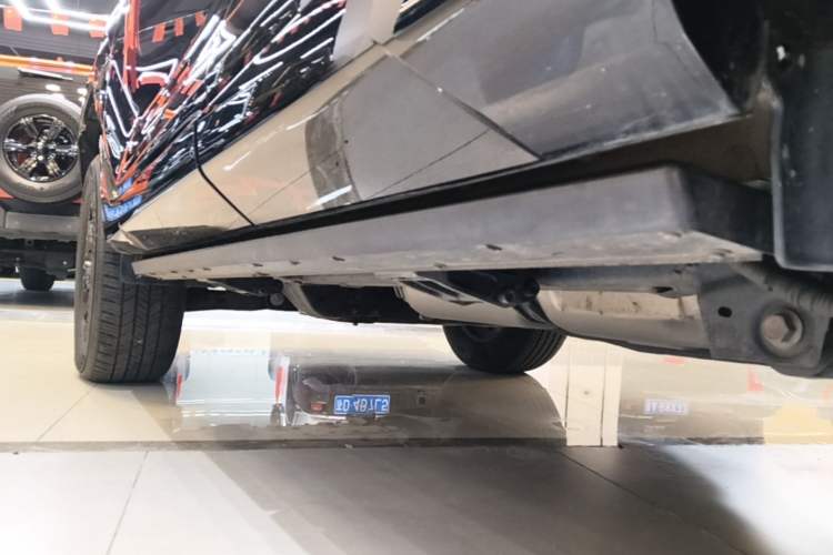 Used Tank 400 New Energy 2023 Hi4-T Super Edition Left Side Sill