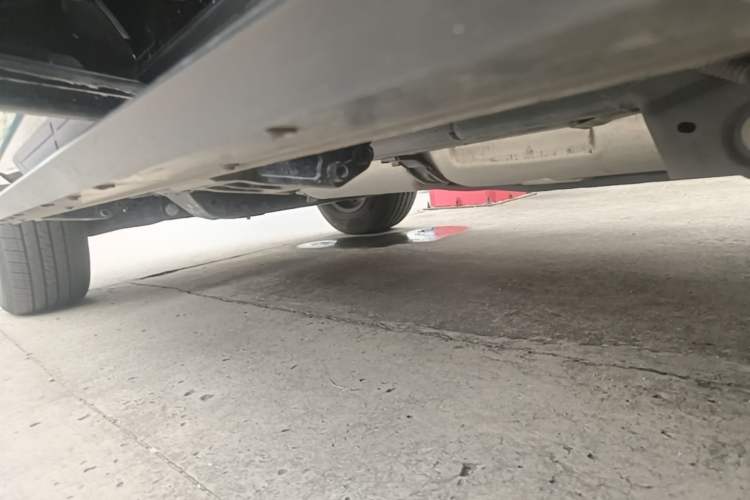 Used Tank 400 New Energy 2023 Hi4-T Super Edition Left Side Sill