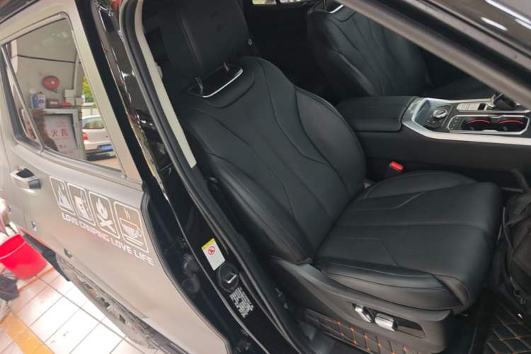 Used Tank 400 New Energy 2023 Hi4-T Super Edition Right Front Seat