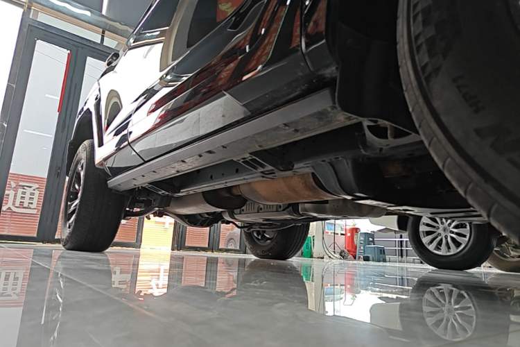 Used Tank 400 New Energy 2023 Hi4-T Super Edition Right Side Sill