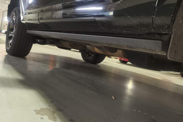 Used Tank 400 New Energy 2023 Hi4-T Super Edition Right Side Sill