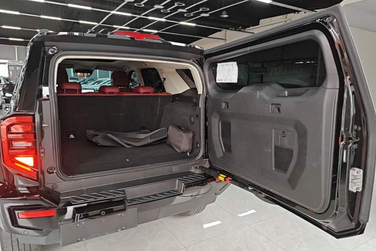 Used Tank 400 New Energy 2023 Hi4-T Super Edition Trunk