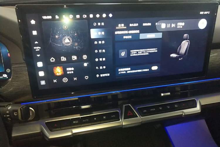 Used Tank 400 New Energy 2023 Hi4-T Super Edition Audio And AC Panel