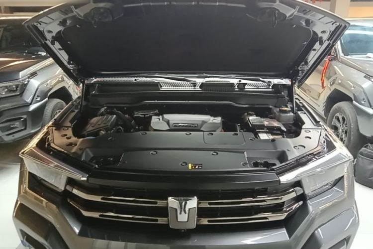 Used Tank 400 New Energy 2023 Hi4-T Super Edition Engine Bay