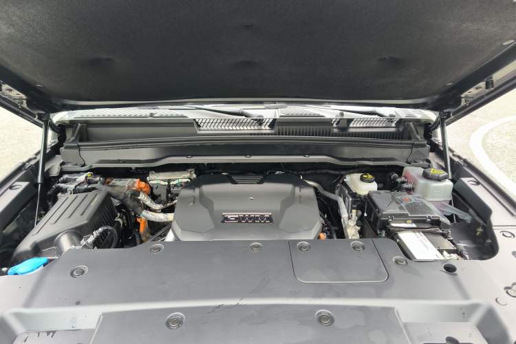 Used Tank 400 New Energy 2023 Hi4-T Super Edition Engine Bay