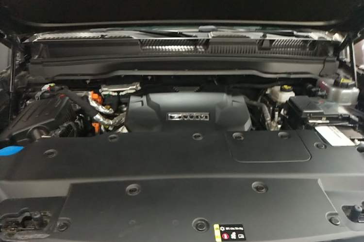 Used Tank 400 New Energy 2023 Hi4-T Super Edition Engine Bay