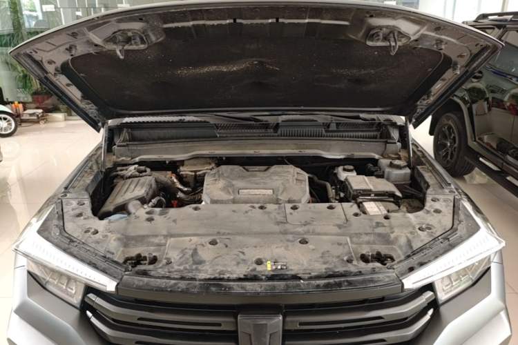 Used Tank 400 New Energy 2023 Hi4-T Super Edition Engine Bay