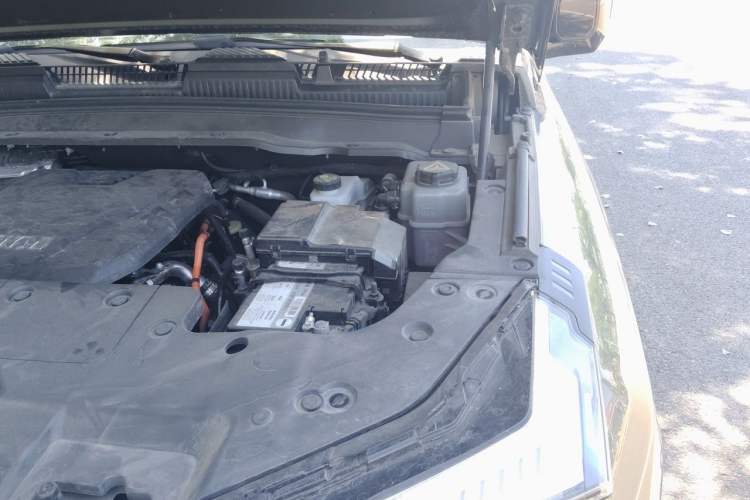 Used Tank 400 New Energy 2023 Hi4-T Super Edition Engine Bay Left